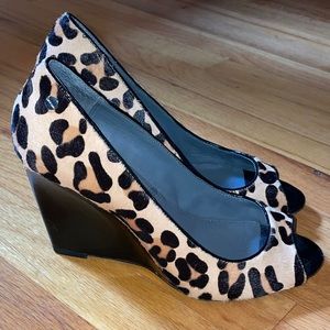 Beautiful Calvin Klein Leopard Print Peep Toe Wedges